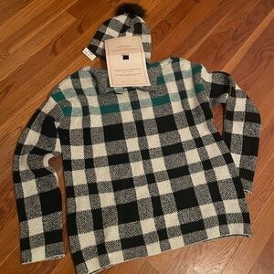🎄🎅❄️❄️NWT-SWEATER & HAT SET🎄🎅❄️❄️